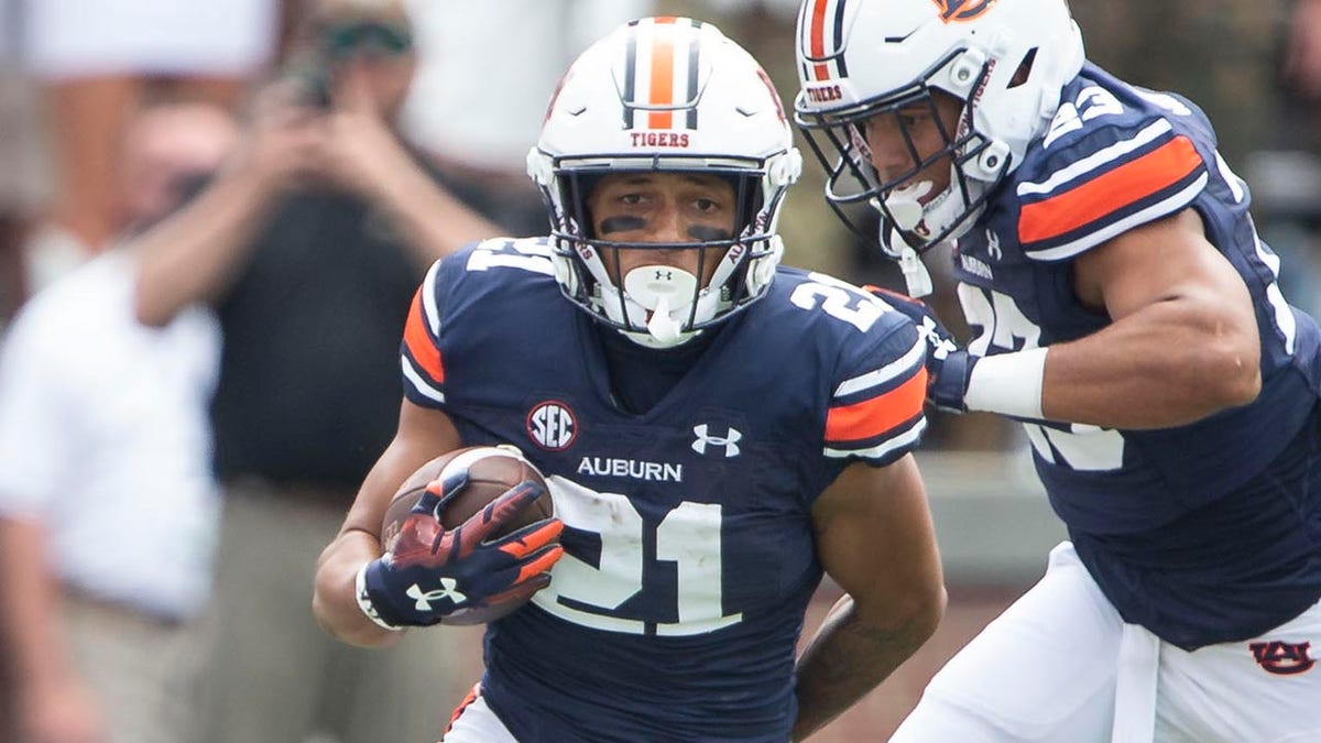 Auburn running back wounded in deadly Florida shooting: reports
